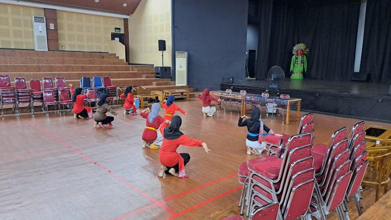 403d6074-1fc9-4592-b78c-8a7dfbb8b8c8