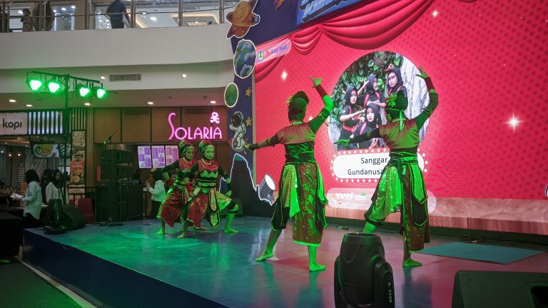 788e60e9-e591-42ef-809f-e09a952d7331