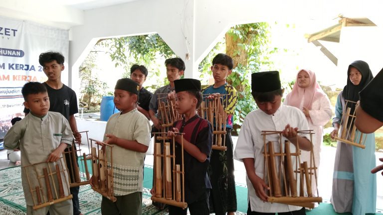 985d6973-32c5-42e6-9433-61dc3438619e