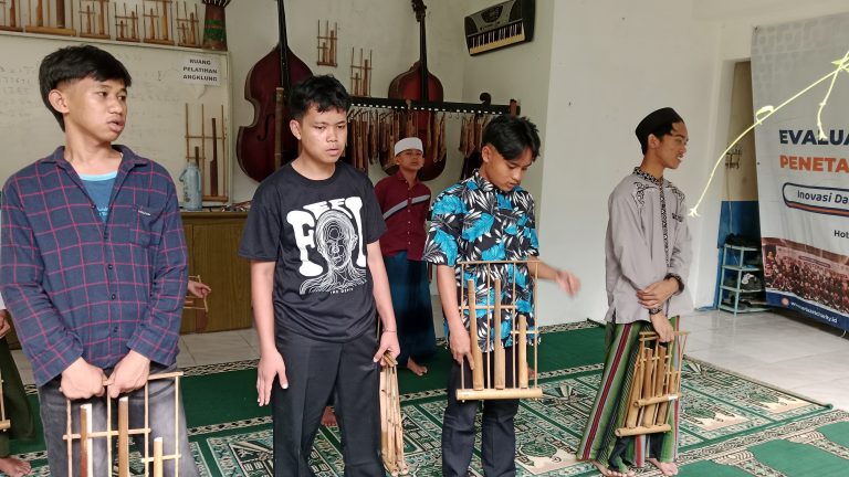 Pelatihan Angklung_Jonggol_25.5.25 (7)