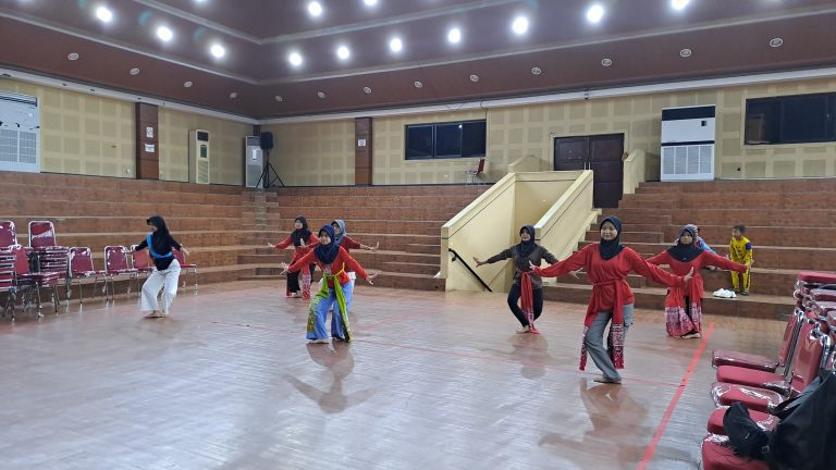 d073da96-f98d-42e8-b6d5-ac2a382babe7