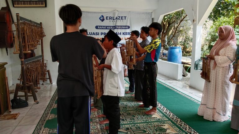 d1e381df-180c-4500-bc9e-1111ce059e6f