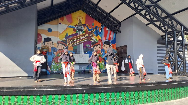 3521f19f-4375-4527-9421-e4445e75230b