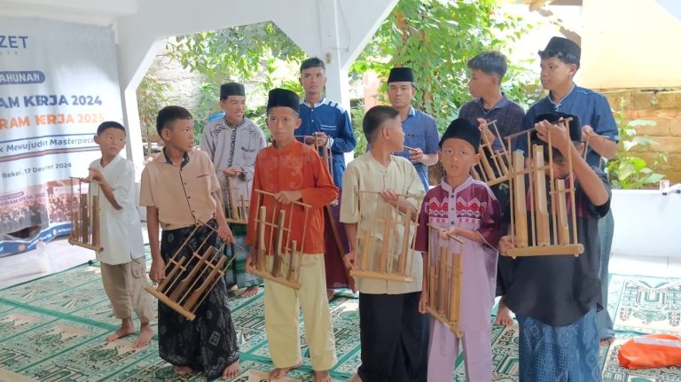 9ac458bd-be86-4075-8f4a-a81ea989c003