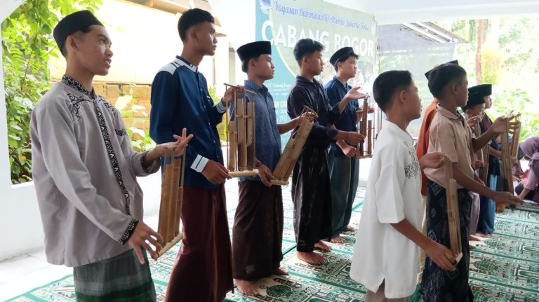 c2ce7d6a-9317-42b2-be9f-9f16908bf320