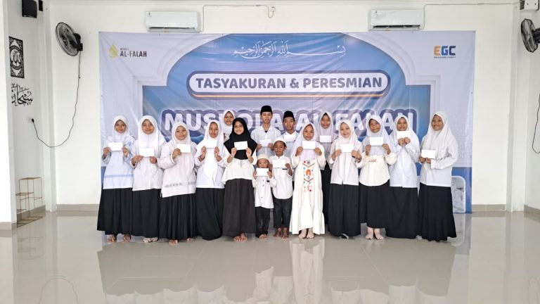 santunan dan peresmian musholla (2)