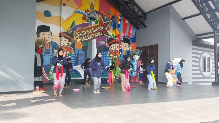 Pelatihan tari_erlazet_14.9.25 (3)