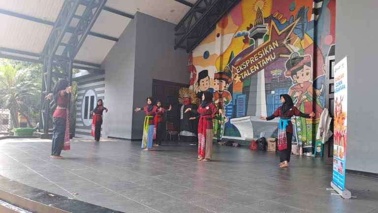 Pelatihan tari_erlazet_12.10.25 (3)