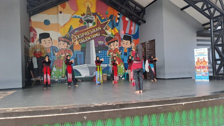 Pelatihan tari_erlazet_12.10.25 (4)