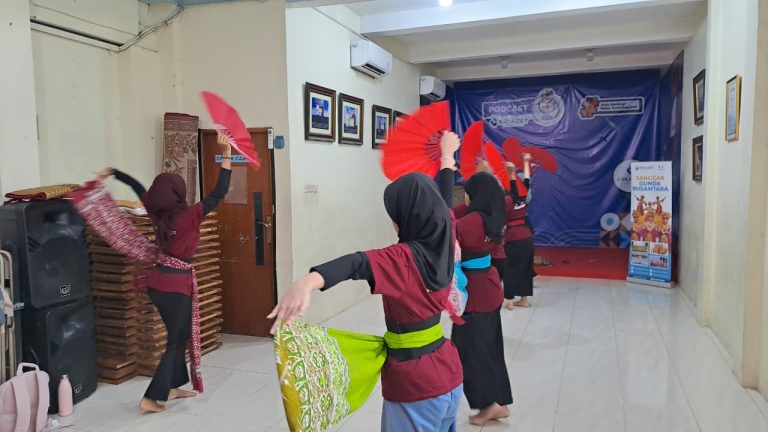 Pelatihan tari_erlazet_19.10.25 (4)