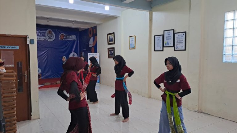 Pelatihan tari_erlazet_19.10.25 (9)