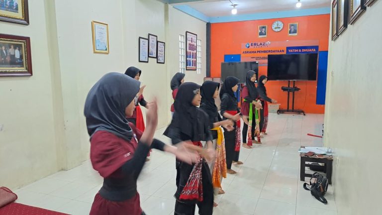 Pelatihan tari_erlazet_25.10.25 (6)