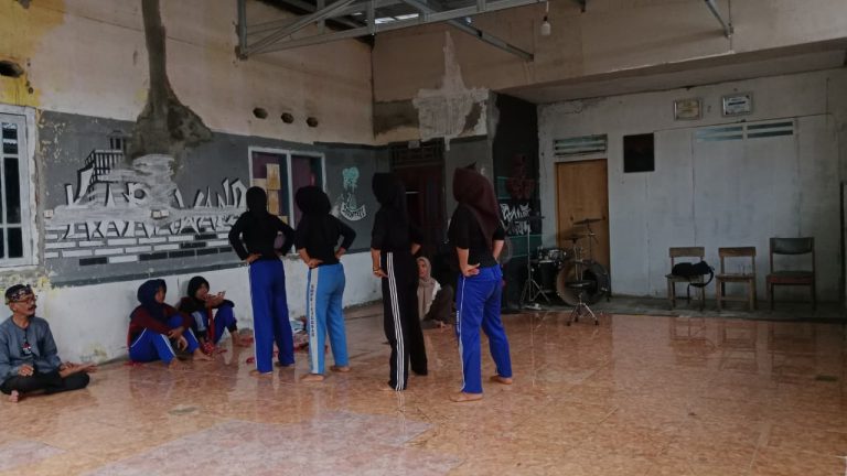 Pelatihan Tari_caka_02.11.25 (7)