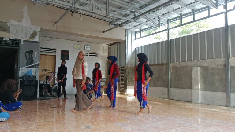 Pelatihan Tari_caka_02.11.25 (8)