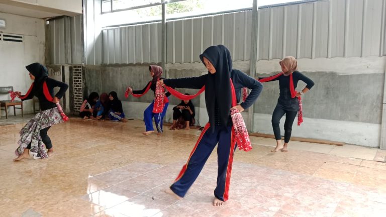 Pelatihan Tari_caka_15.11.25 (2)