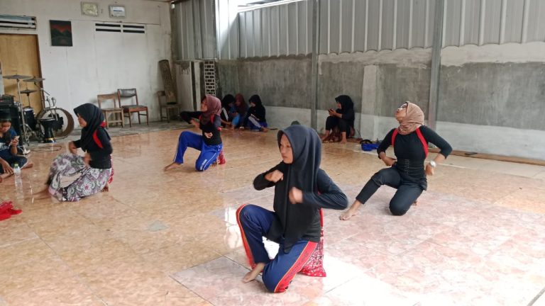 Pelatihan Tari_caka_15.11.25 (6)