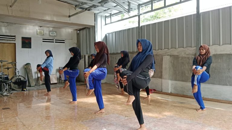 Pelatihan Tari_caka_22.11.25 (7)
