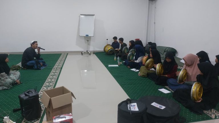 Hadroh, latihan hadroh, tim hadroh jakarta, hadroh jakarta timur, tim hadroh jakarta timur