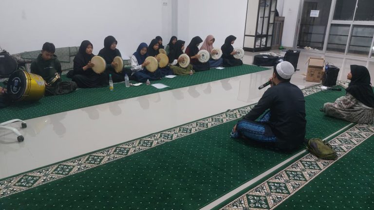 Hadroh, latihan hadroh, tim hadroh jakarta, hadroh jakarta timur, tim hadroh jakarta timur