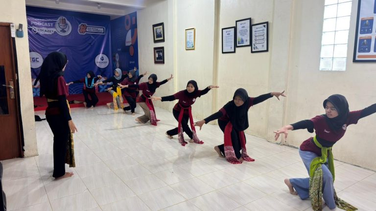 latihan tari, tari bajidor kahot, tari jakarta timur, sanggar tari, sanggar tari jakarta timur