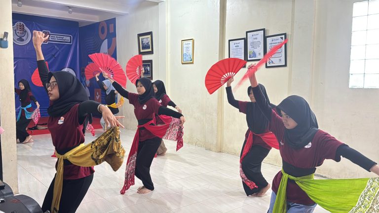 latihan tari, tari bajidor kahot, tari jakarta timur, sanggar tari, sanggar tari jakarta timur