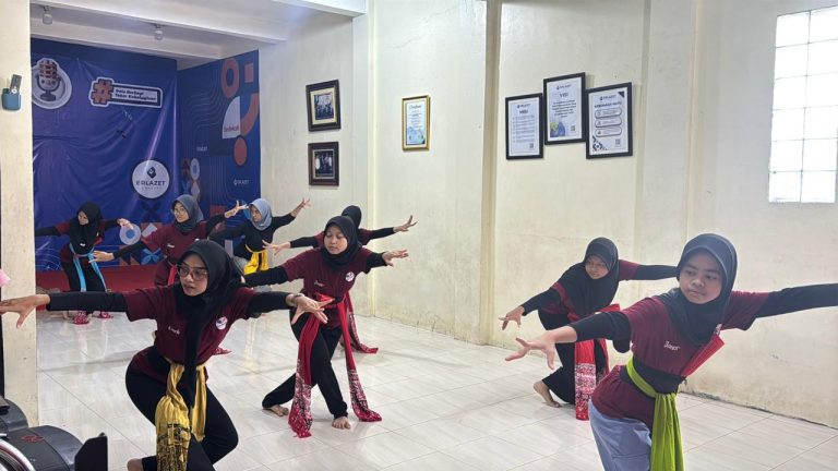 latihan tari, tari bajidor kahot, tari jakarta timur, sanggar tari, sanggar tari jakarta timur