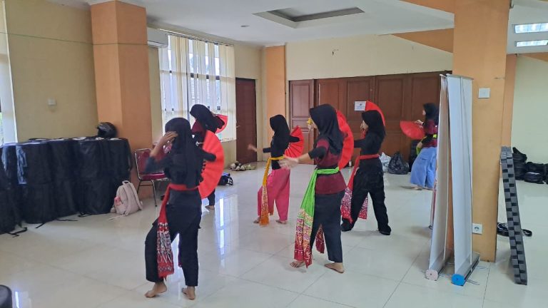 tari, latihan tari, tari betawi, tari sunda, sanggar tari jakarta timur