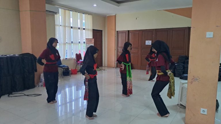 tari, latihan tari, kelas tari, tari tradisional, tari sunda, tari betawi