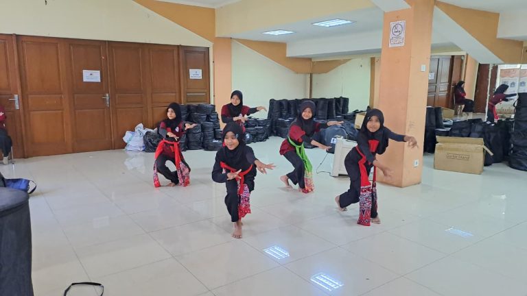 tari, latihan tari, kelas tari, tari tradisional, tari sunda, tari betawi