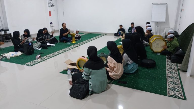 hadroh, latihan hadroh, pelatihan hadroh, hadroh jakarta timur, hadroh pondok kelapa, hadroh duren sawit