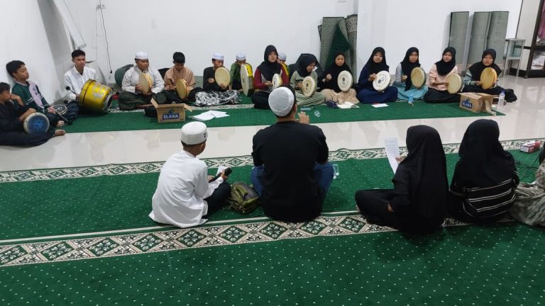 hadroh, latihan hadroh, pelatihan hadroh, hadroh jakarta timur, hadroh pondok kelapa, hadroh duren sawit