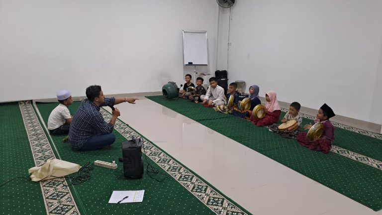 hadroh, latihan hadroh, tim hadroh, hadroh jakarta timur, latihan hadroh pondok kelapa, hadroh pondok kelapa