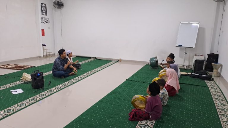 hadroh, latihan hadroh, tim hadroh, hadroh jakarta timur, latihan hadroh pondok kelapa, hadroh pondok kelapa