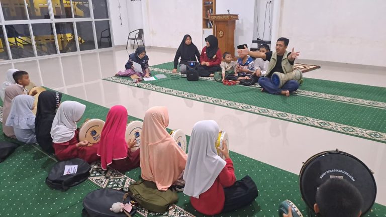 hadroh, latihan hadroh, pelatihan hadroh, hadroh jakarta timur, hadroh pondok kelapa, musik religi