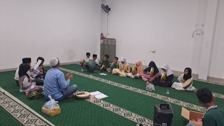 hadroh, latihan hadroh, hadroh jakarta, tim hadroh saguntara, hadroh sanggar gunda nusantara, hadroh yayasan yatim