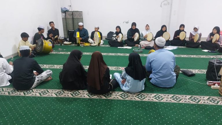latihan hadroh, tim hadroh, musik religi, sanggar gunda nusantara, sanggar seni, sanggar, tim hadroh