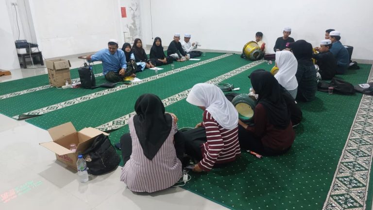 latihan hadroh, tim hadroh, musik religi, sanggar gunda nusantara, sanggar seni, sanggar, tim hadroh
