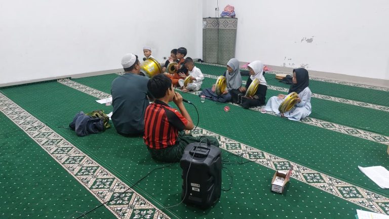 hadroh, mushola, majlis hadroh, latihan hadroh hadroh jakarta timur
