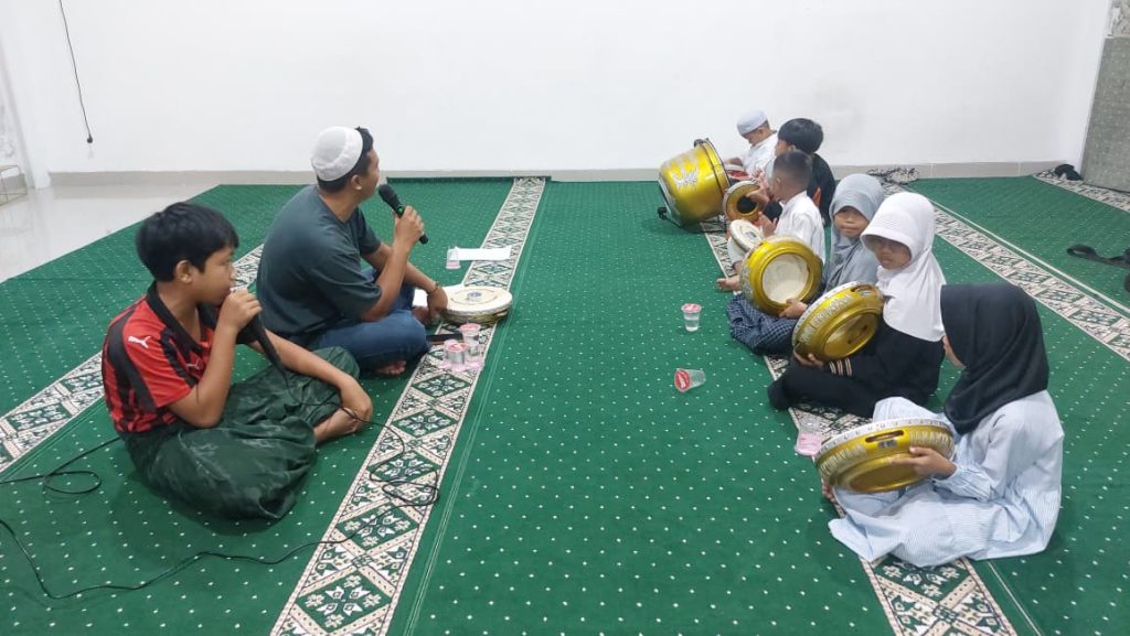 hadroh, mushola, majlis hadroh, latihan hadroh hadroh jakarta timur