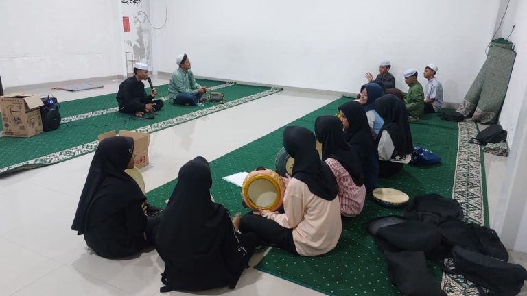 Pembinaan Hadroh, Musik Islami, Erlazet Charity, Anak Yatim, Sholawat Ya Sayyida Sadat, Seni Hadroh Indonesia