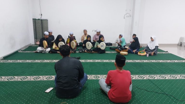 Pembinaan Hadroh, Musik Islami, Erlazet Charity, Anak Yatim Binaan, Sholawat Mahalul Qiyam, Seni Hadroh Indonesia