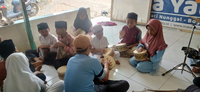 Pembinaan Marawis, Musik Islami, Erlazet Charity, Anak Yatim Binaan, Sholawat Ya Thoyba, MPY Jatinunggal Bogor