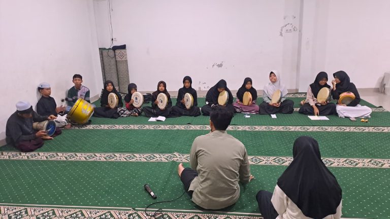 Pembinaan Hadroh, Musik Islami, Erlazet Charity, Anak Yatim Binaan, Sholawat Nabi Muhammad Mataharinya Dunia, Seni Hadroh Indonesia