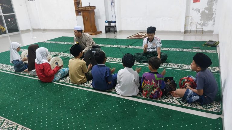Pembinaan Hadroh, Musik Islami, Erlazet Charity, Anak Yatim Binaan, Sholawat Nabi Muhammad Mataharinya Dunia, Seni Hadroh Indonesia
