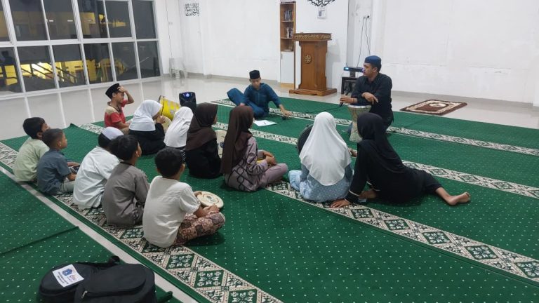 Pembinaan Hadroh, Hadroh Anak Yatim, Erlazet Charity, Musik Religi Islami, Sholawat, Pemberdayaan Anak Yatim