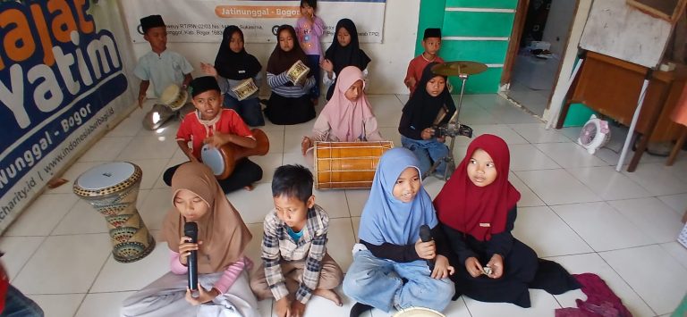 Pembinaan Marawis, Marawis Anak Yatim, Erlazet Charity, Musik Religi Islami, Sholawat Rohatil Athyaru Tasydu, Pemberdayaan Anak Yatim